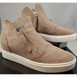 Steve Madden Womens Caliber Knit Taupe Suede Sneakers Size 6